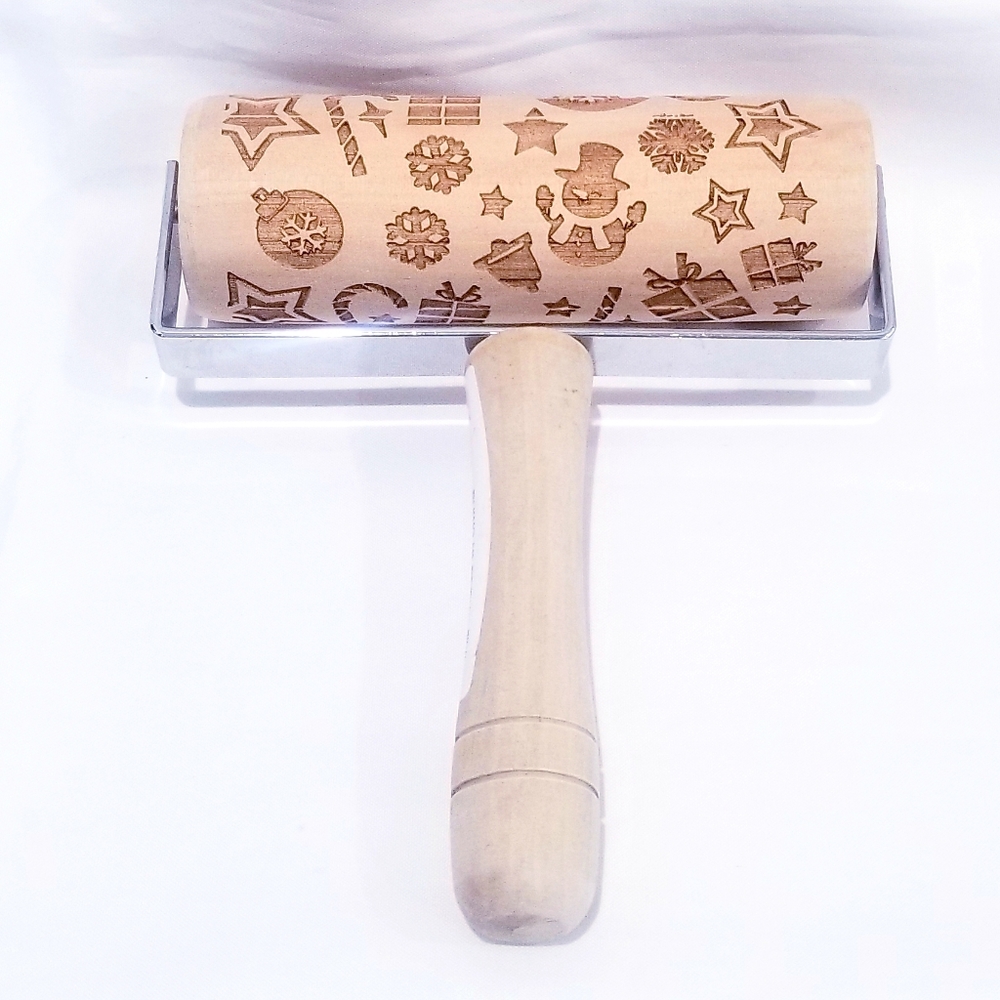 Christmas Baking Rolling Pin - Picture 6 of 8